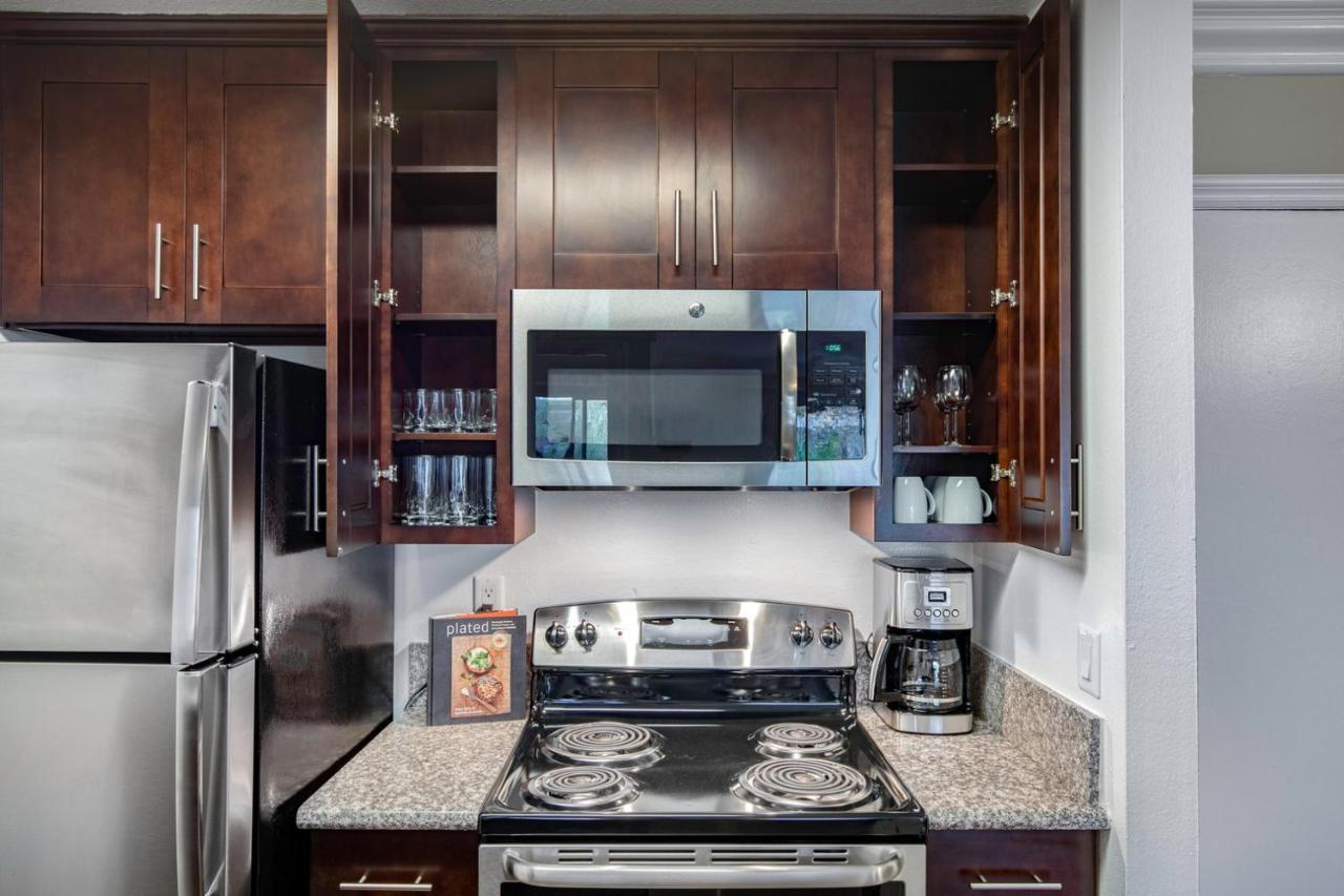 Westside 1br W Pool Gym Bball Tennis Courts Lax-85 Apartamento